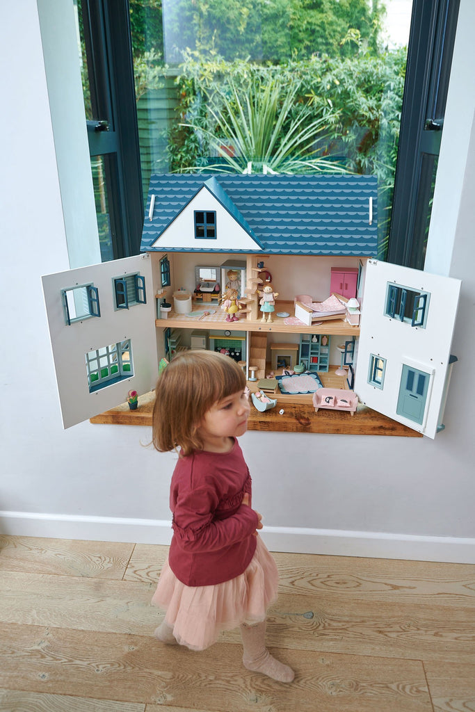 Tender Leaf wooden toy dolls house dovetail house in white