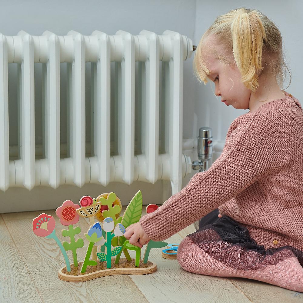 Tender Leaf wooden toy flower bed