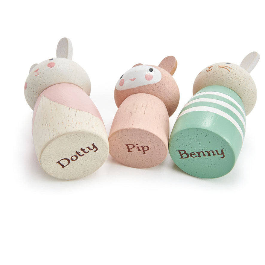 tenderleaf solid wood plastic free bunny doll family with mummy daddy and baby all with character names printed underneith. Open ended play and dolls world perfect gift and toy for children.