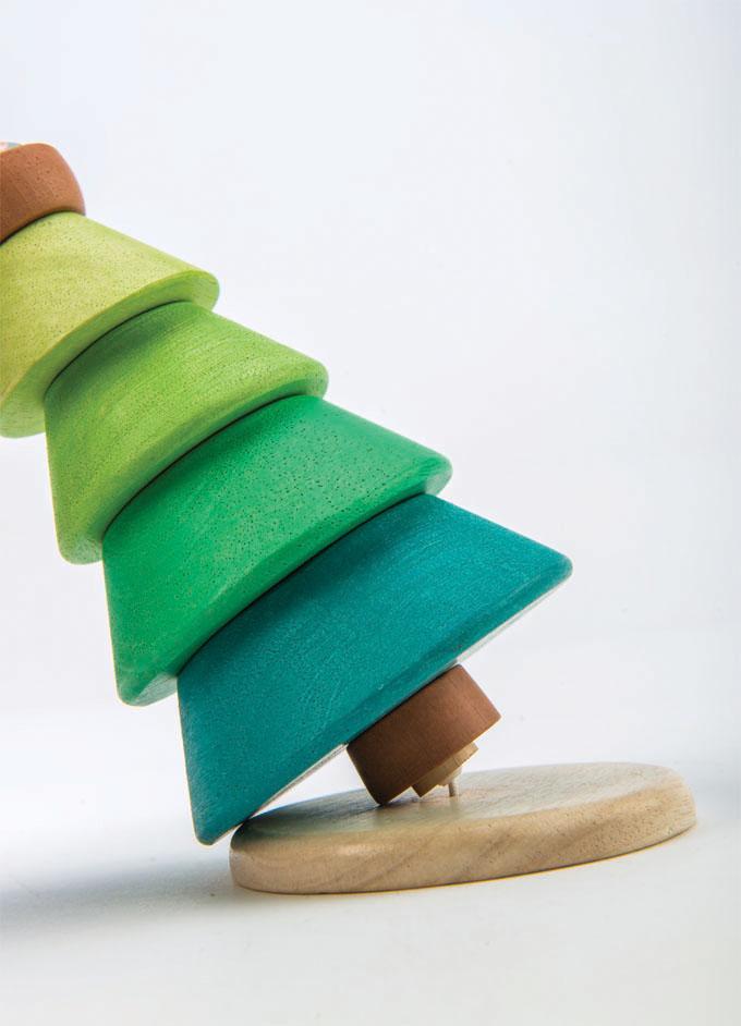 Tender Leaf wooden toys Stacking Fir Tree in green